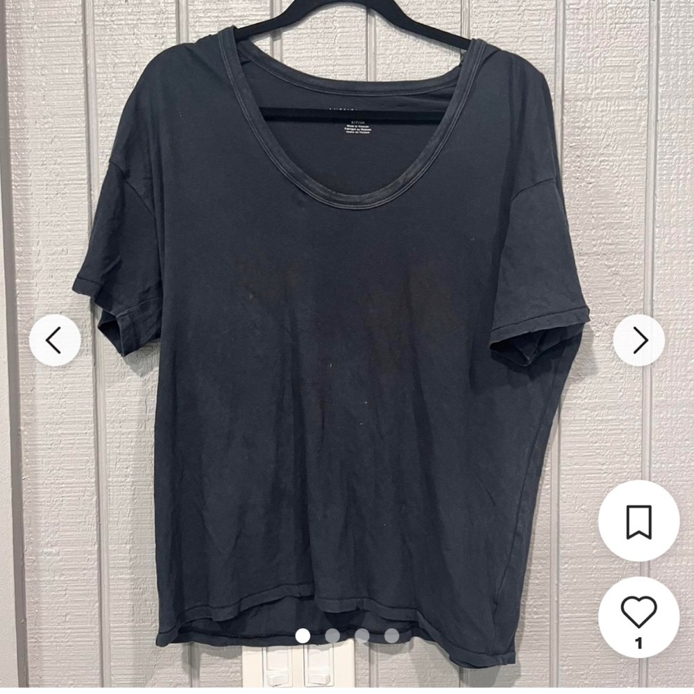 American Eagle distressed t, black. Medium. Fits like a large